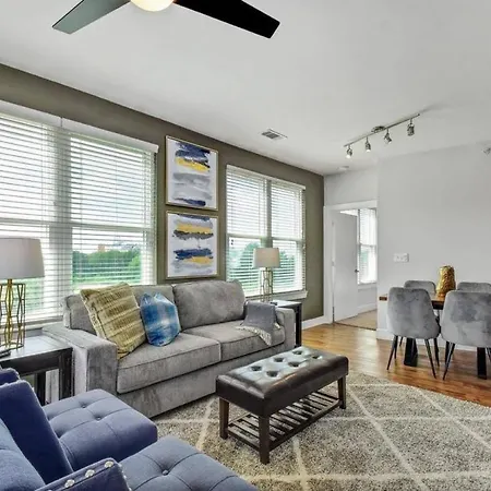 Ferienwohnung 2Br Airy Getaway Near Downtown Pool Gym